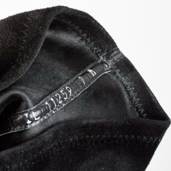 *SOLD* Stuart Weitzman Prez Knee-High Black Suede Boots - Picture 9 of 10